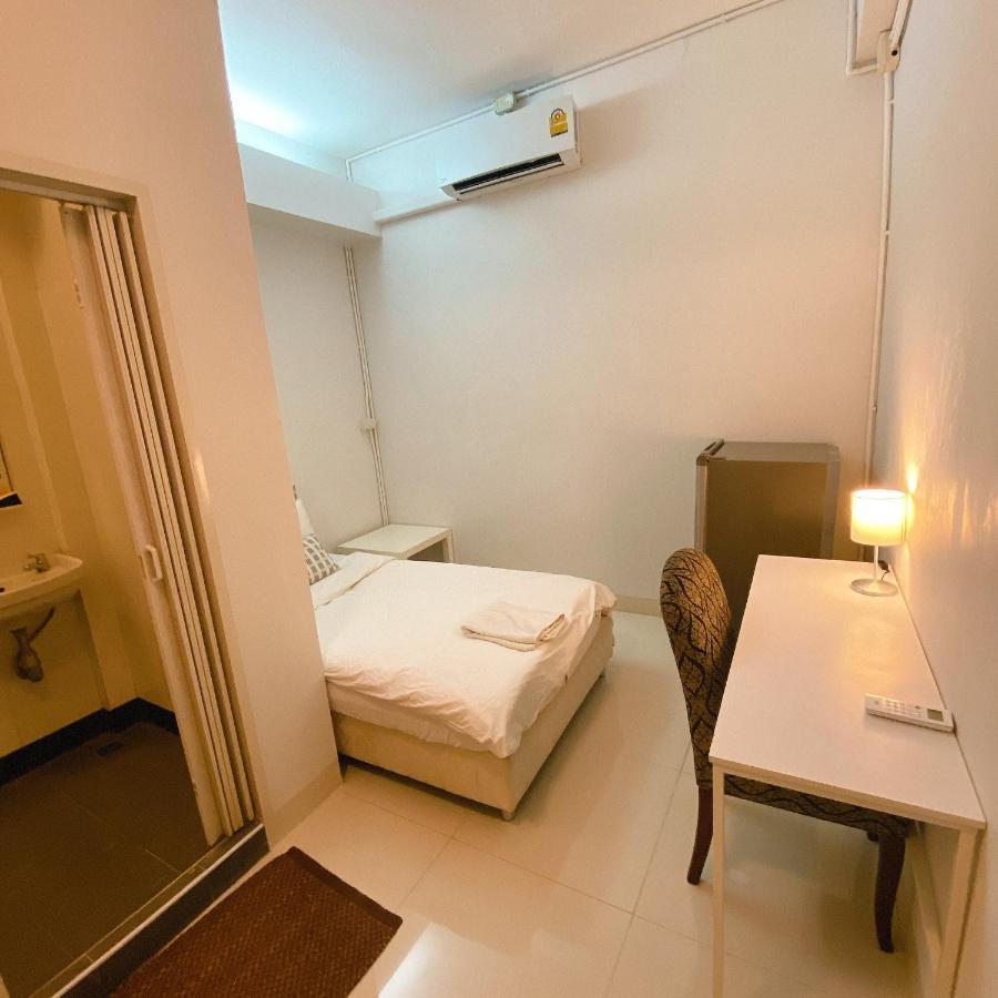 12/14 Home Studio Bangkok Exterior photo