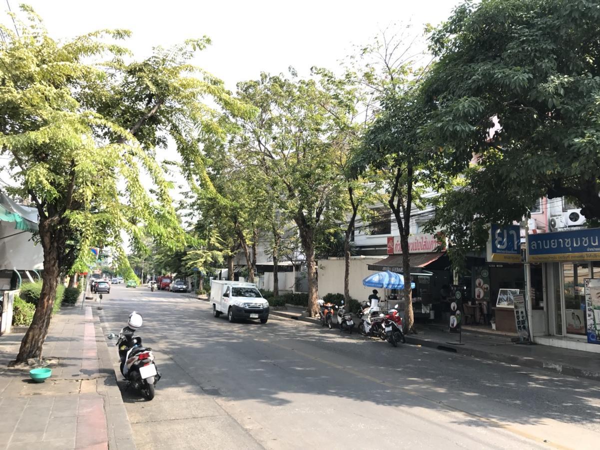 12/14 Home Studio Bangkok Exterior photo