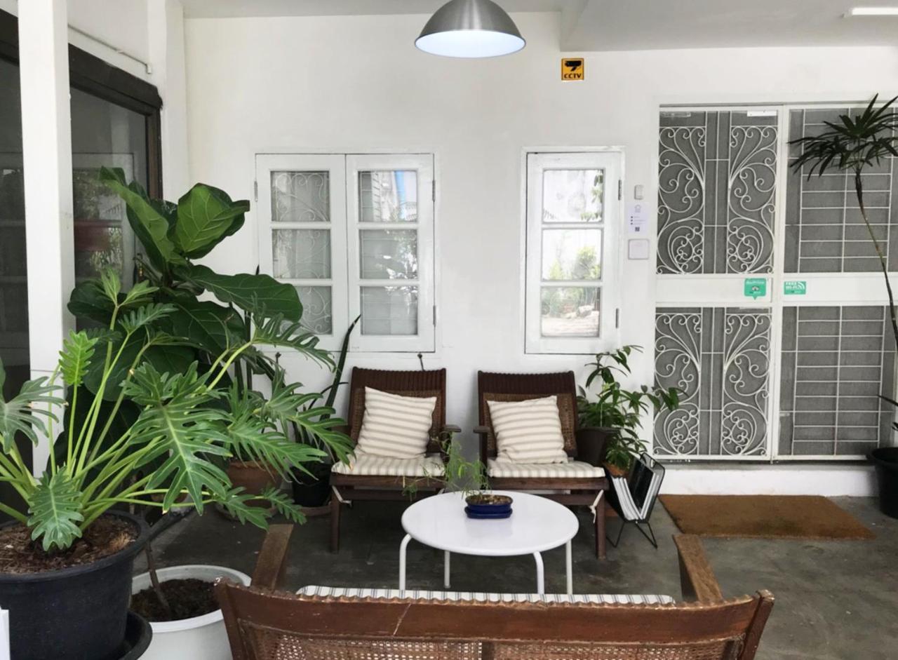 12/14 Home Studio Bangkok Exterior photo